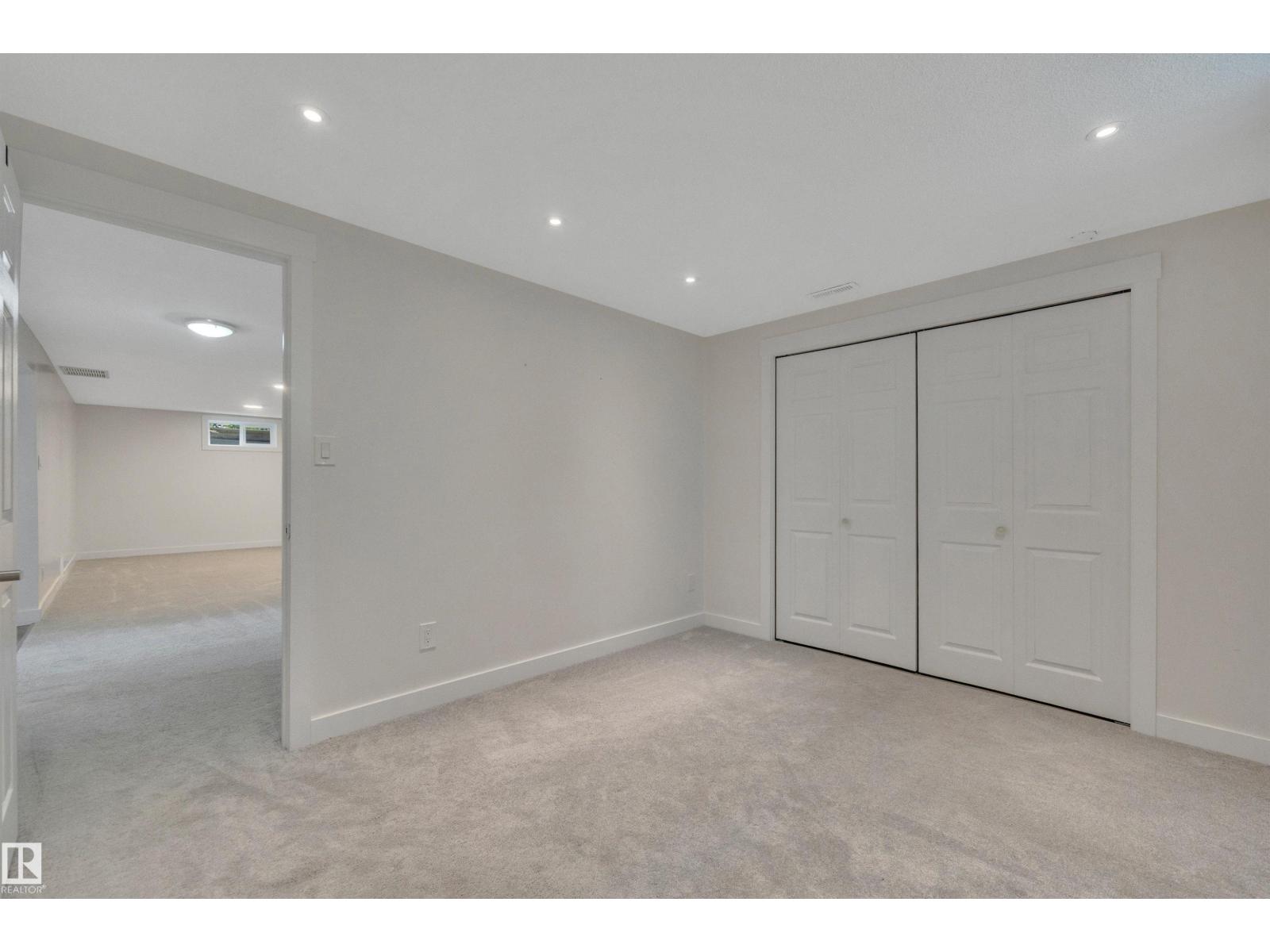 60 CORINTHIA DR — photo 26