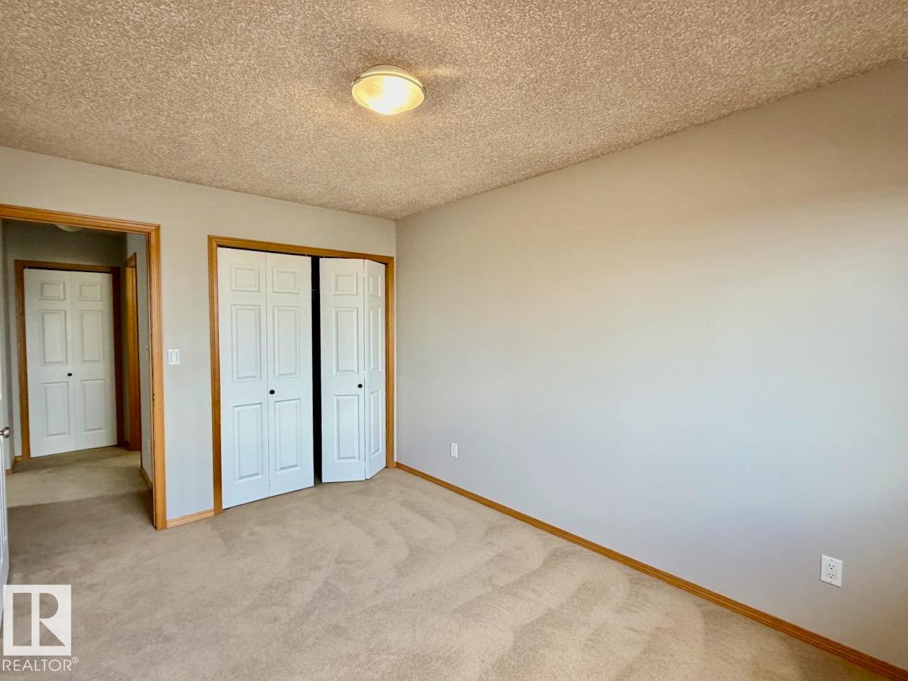 8 5024 50 AV — photo 14