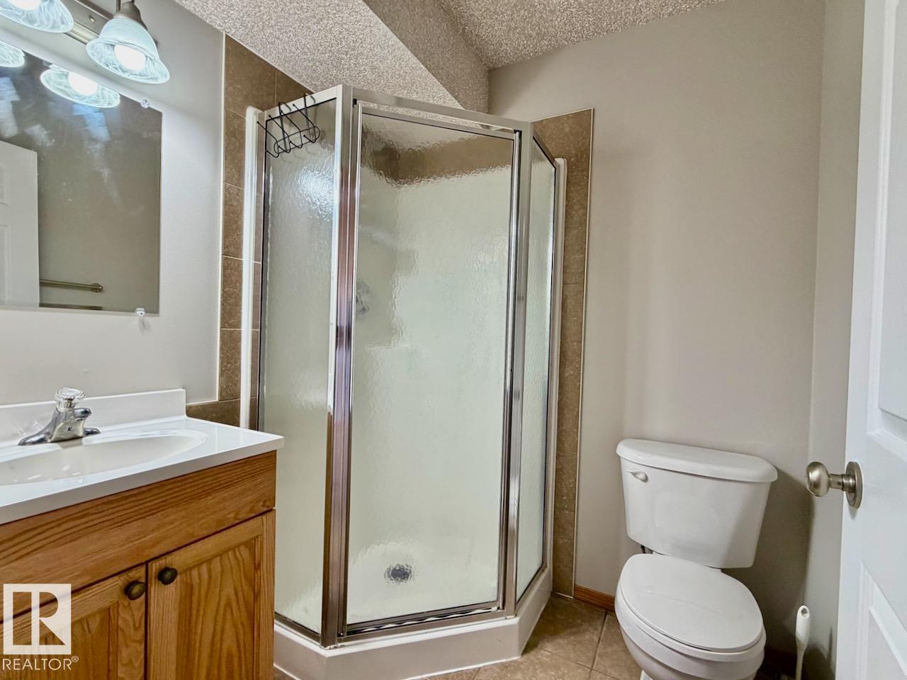 8 5024 50 AV — photo 21