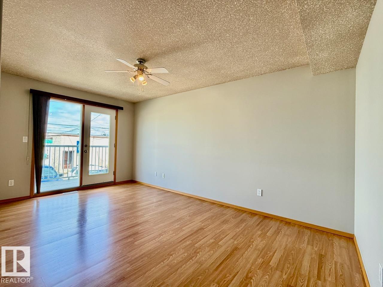 8 5024 50 AV — photo 9