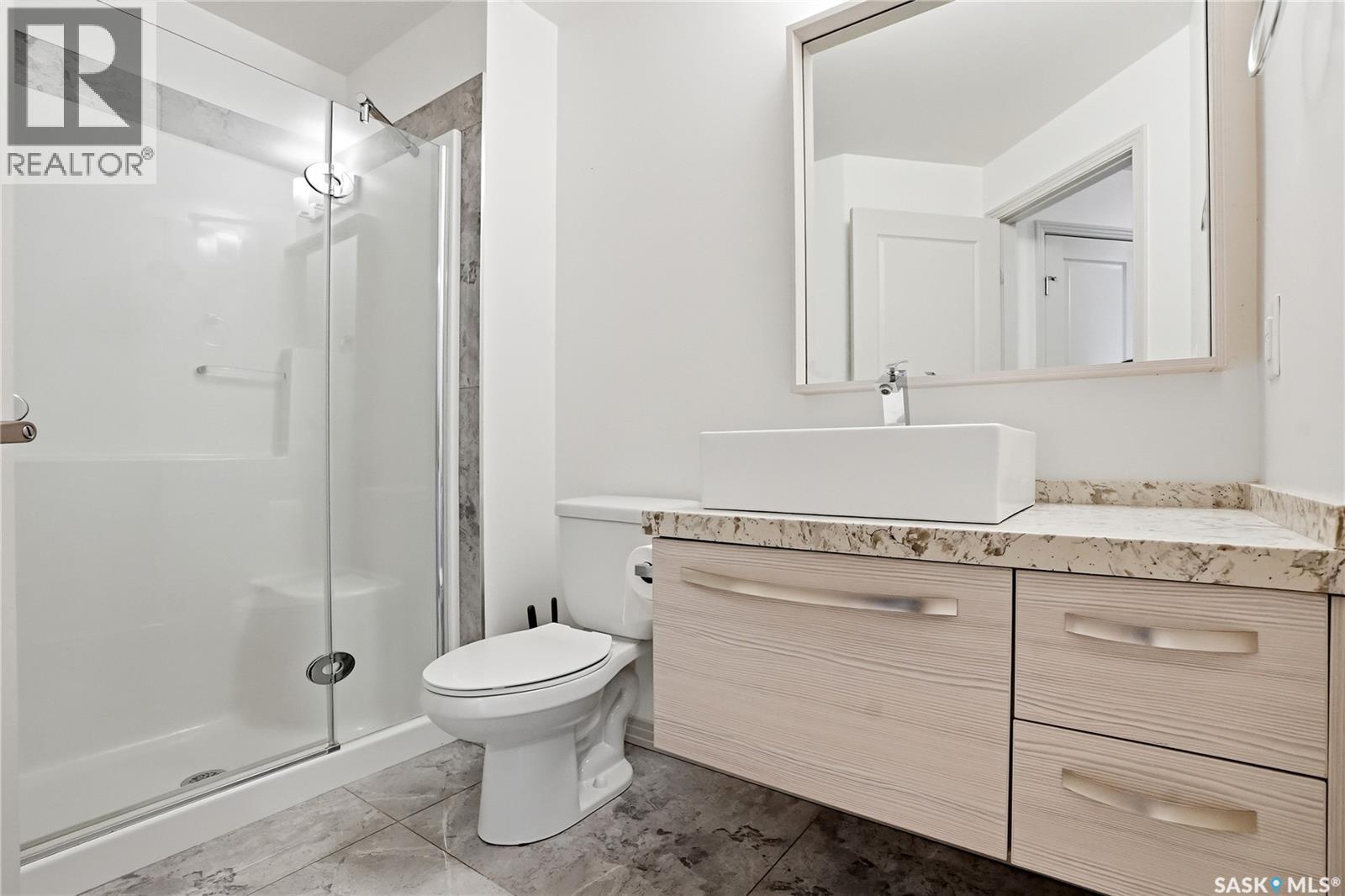 #216 223 Evergreen SQUARE - 30