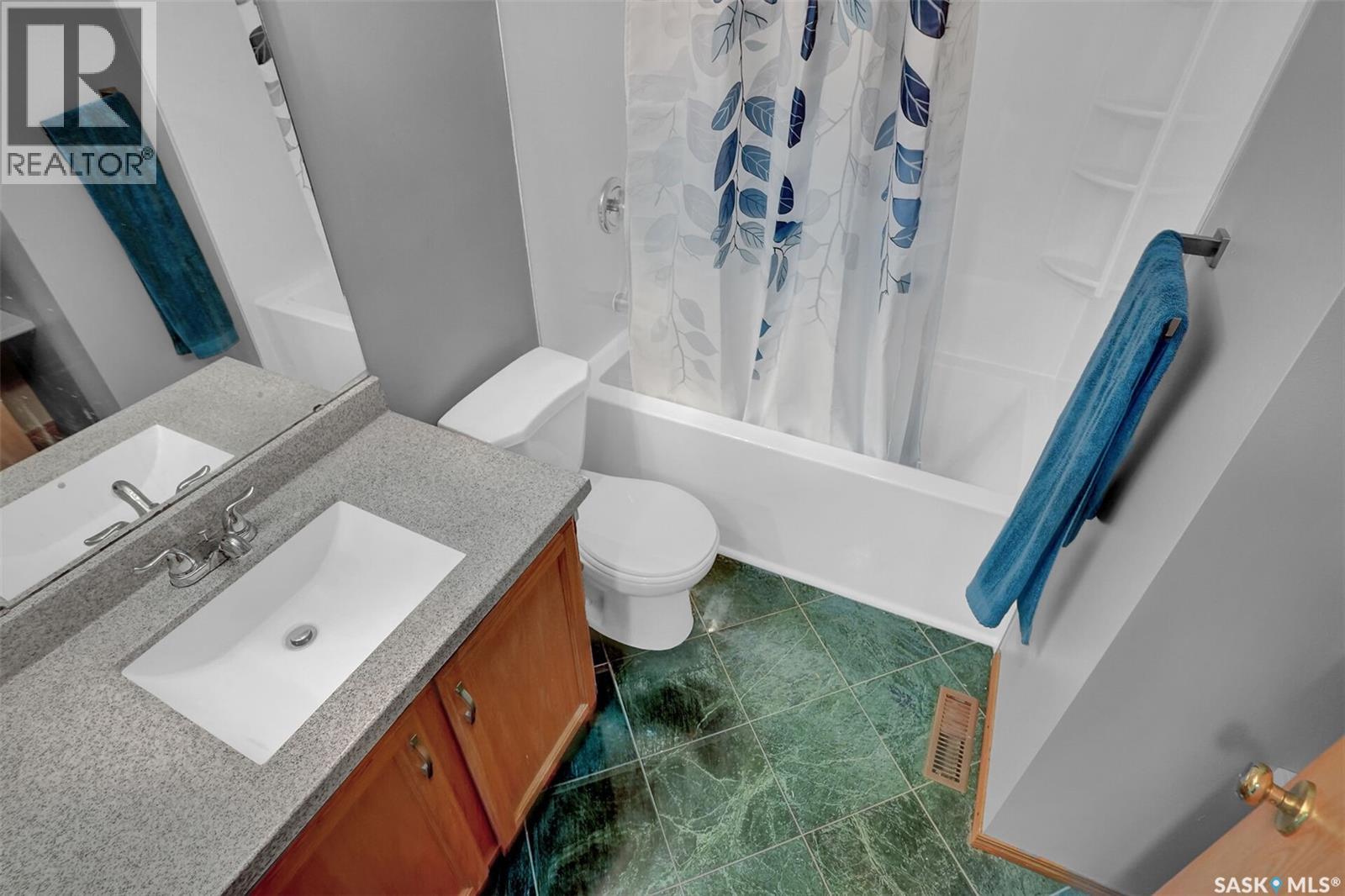 3312 Gloucester BAY - 31