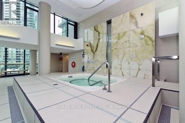 #468 209 FORT YORK BOULEVARD - 16