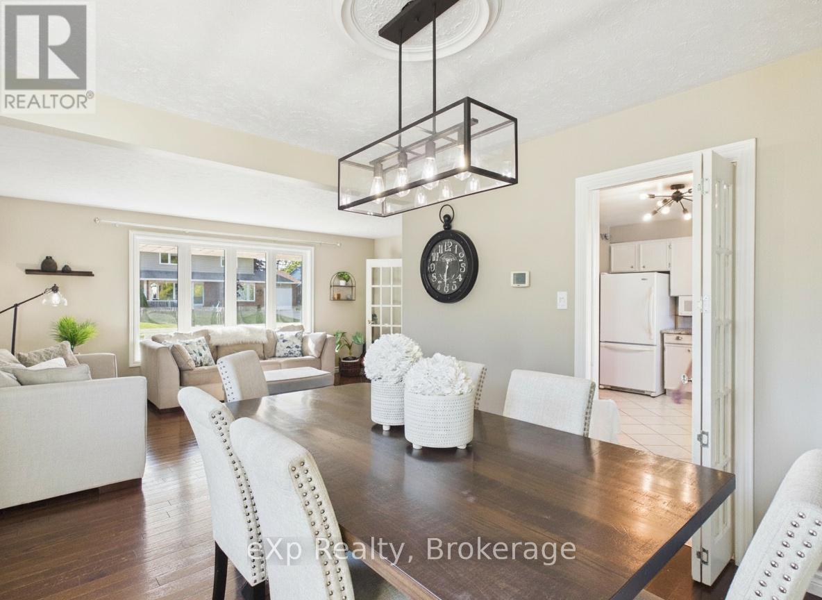 543 THEDE DRIVE - 13
