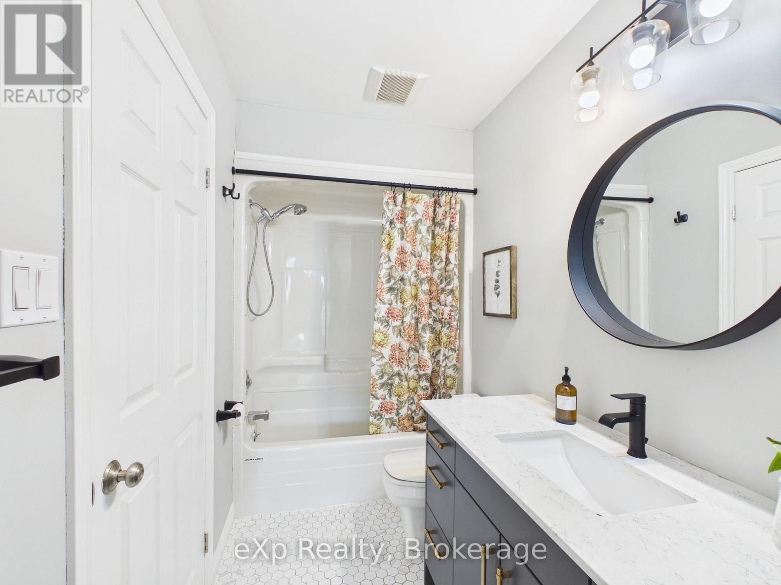 543 THEDE DRIVE - 21
