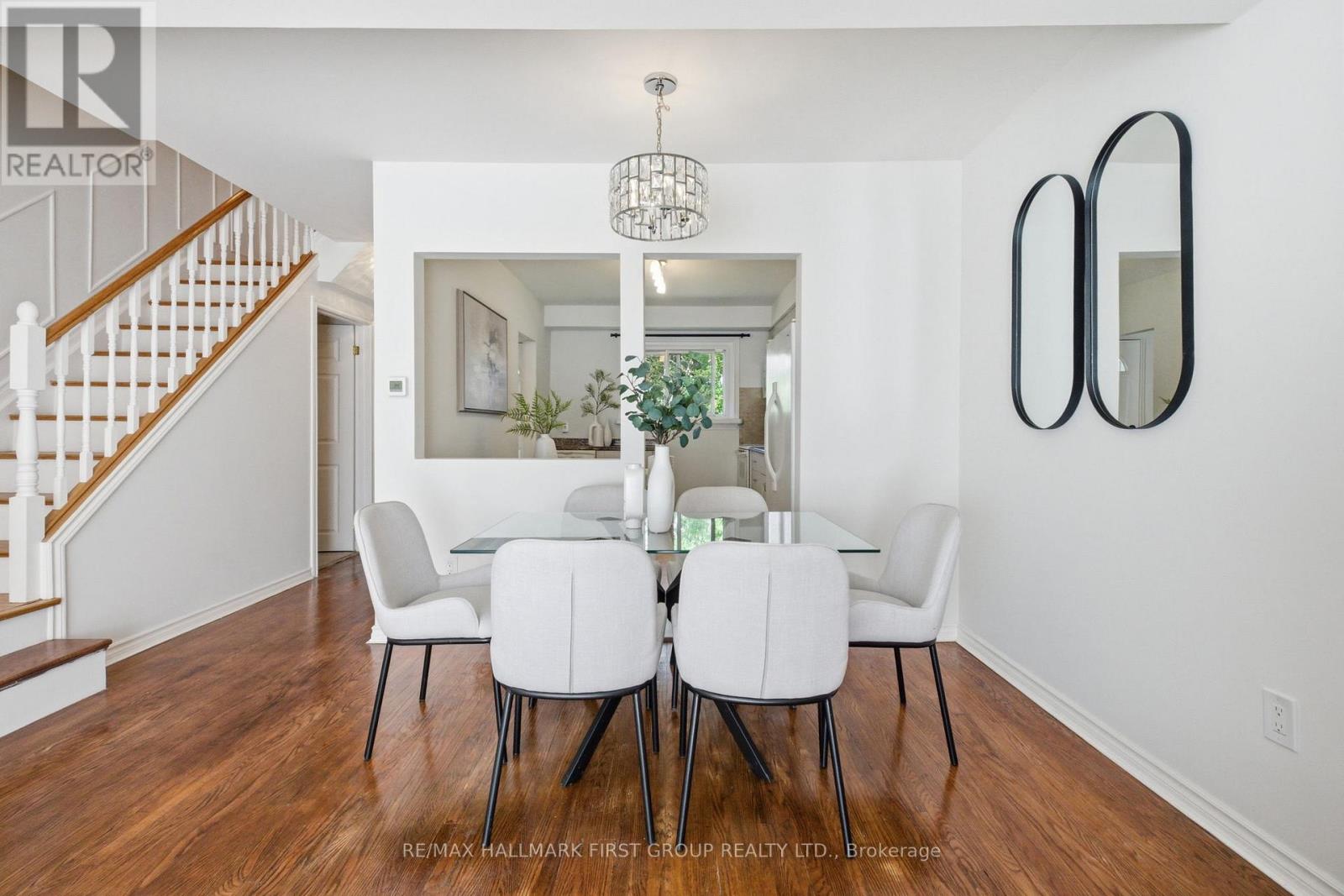 102 - 925 BAYLY STREET