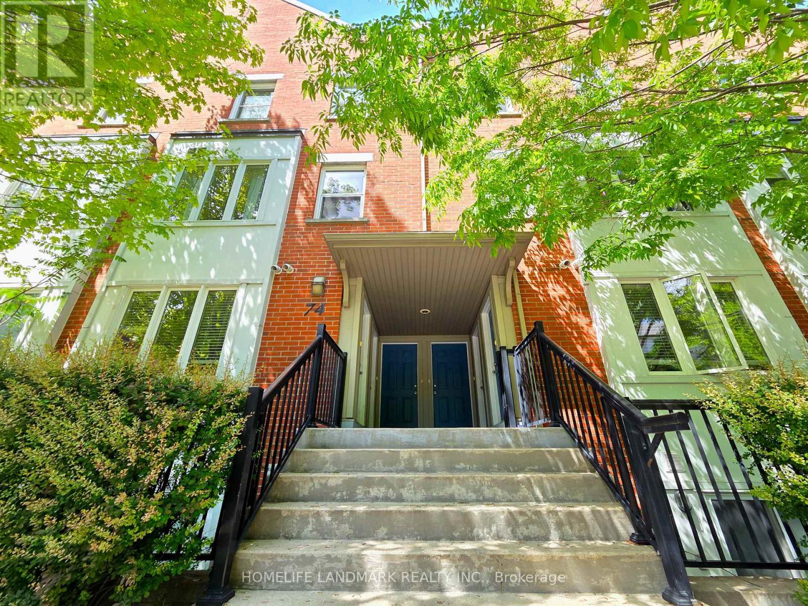 Listing photo of 2 - 74 MUNRO STREET