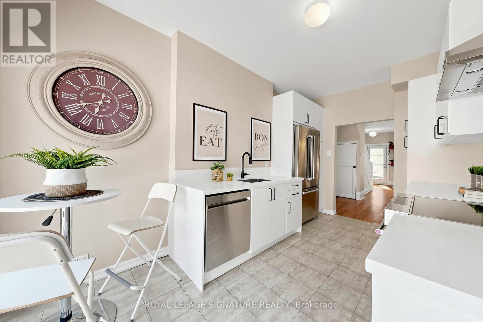 209 RHODES AVENUE - 17