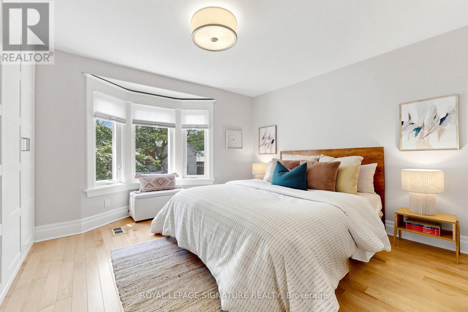 209 RHODES AVENUE - 22