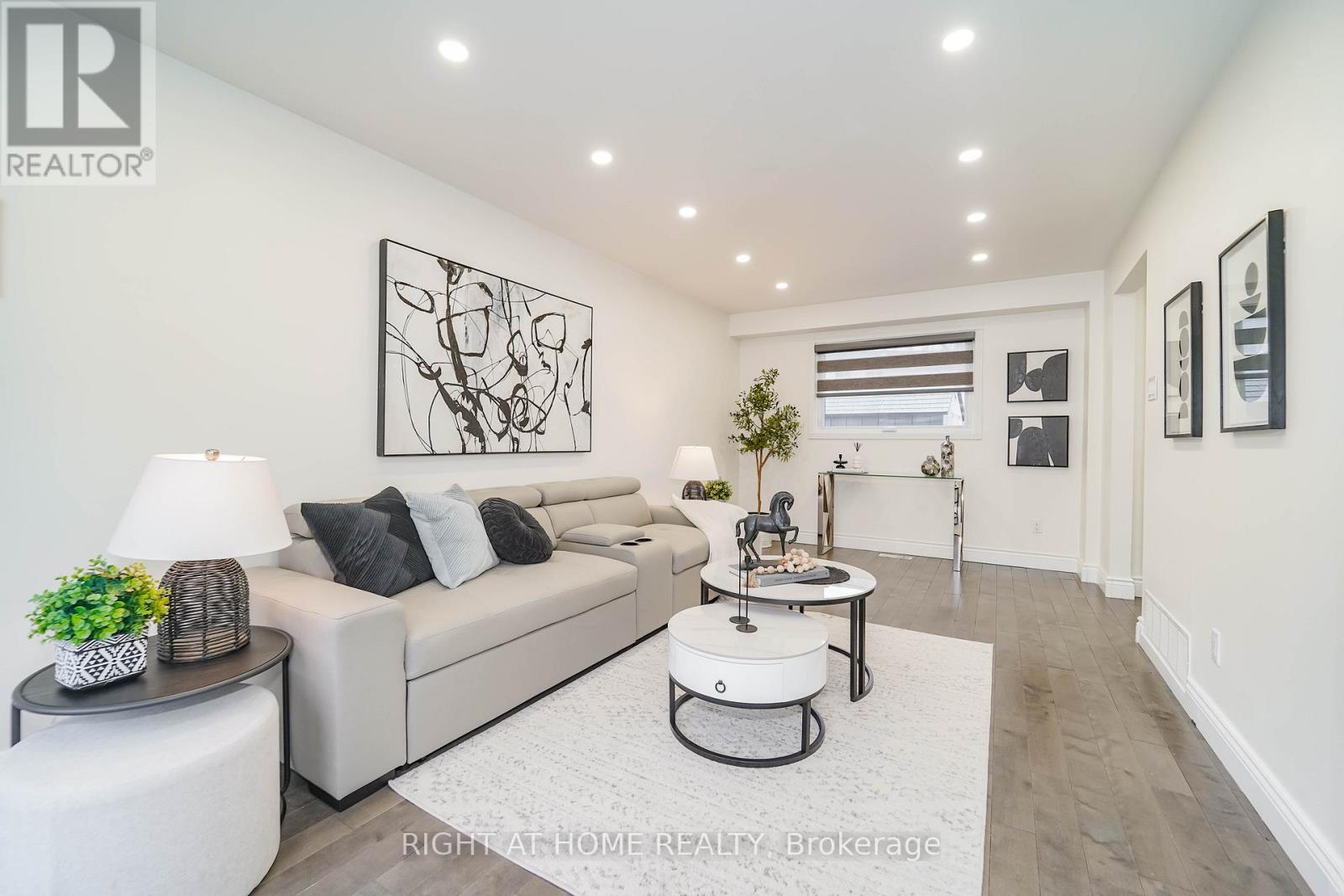 35 TILLBROOK COURT - 3