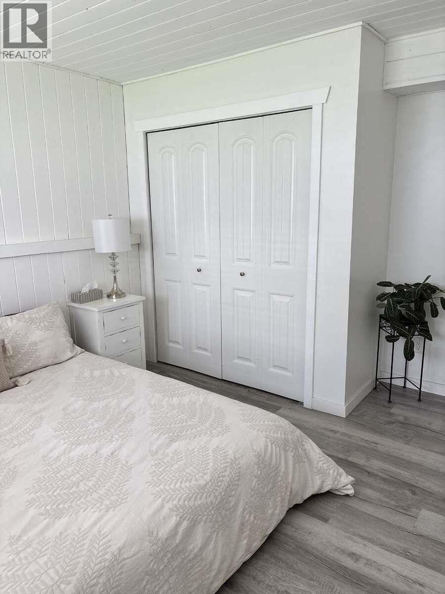 453 Alexander Avenue - 30