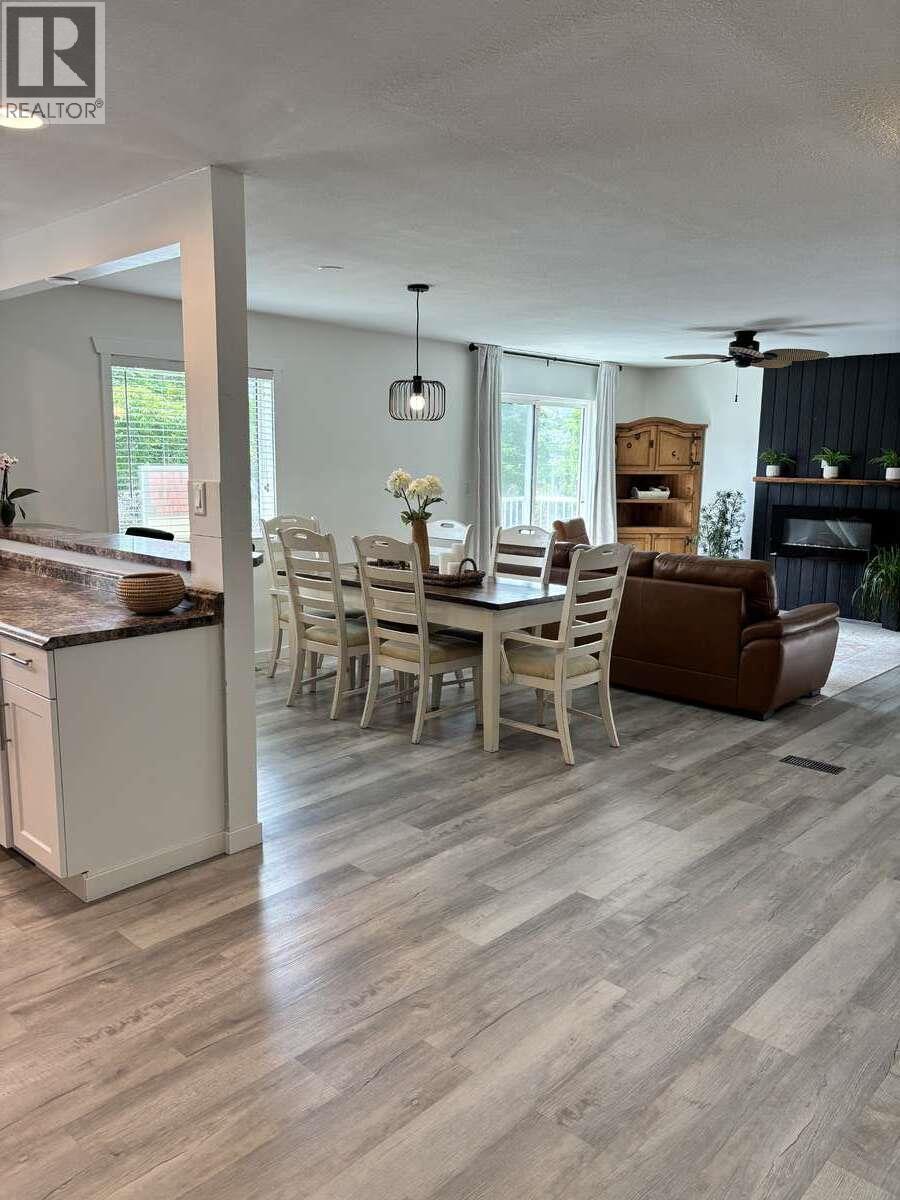 453 Alexander Avenue - 8