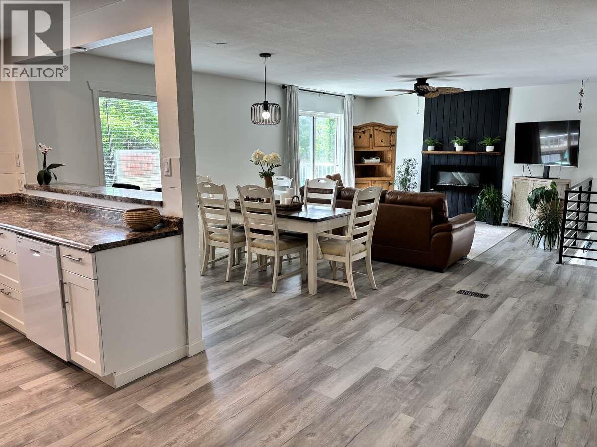 453 Alexander Avenue - 4