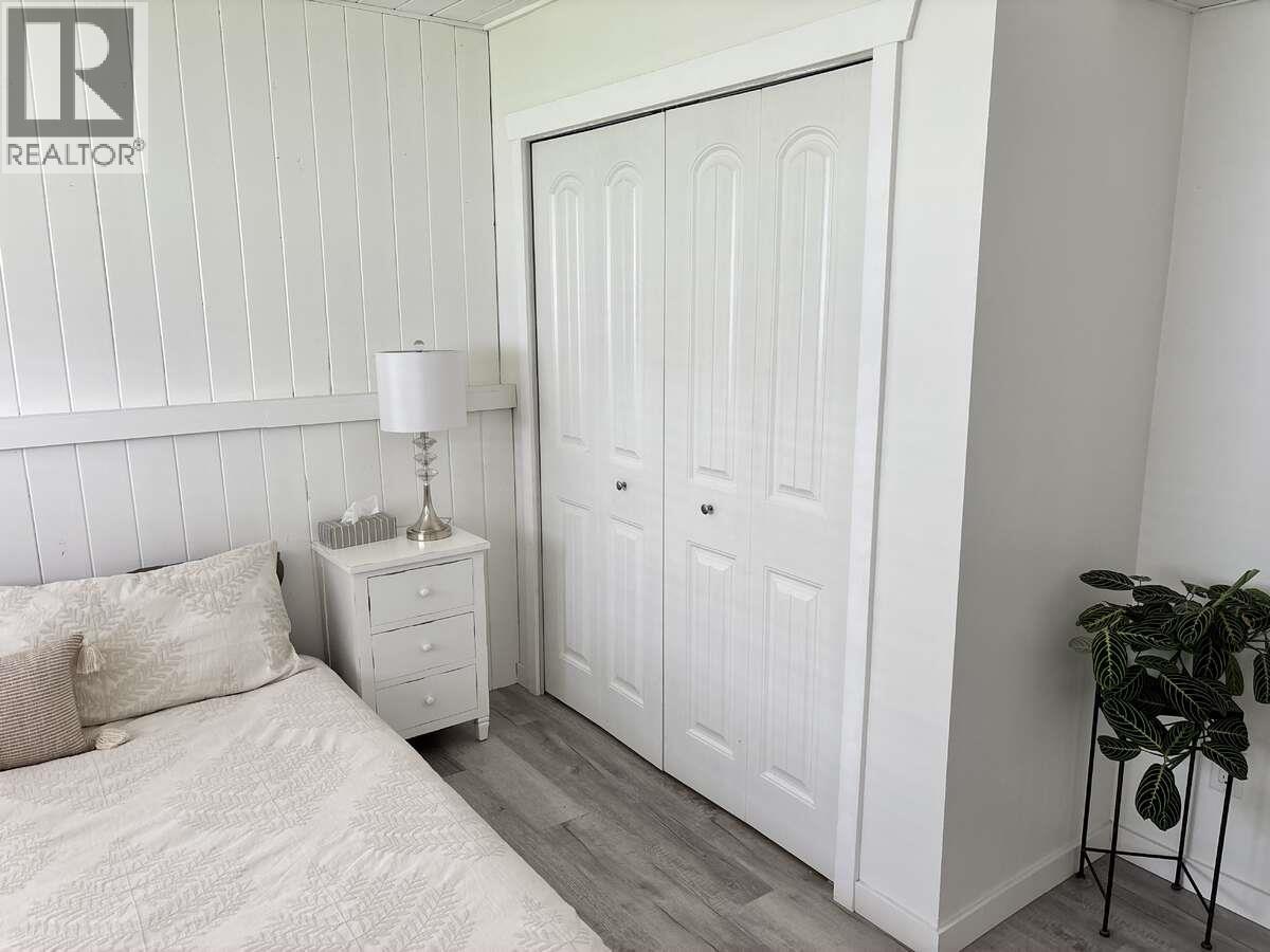 453 Alexander Avenue - 29