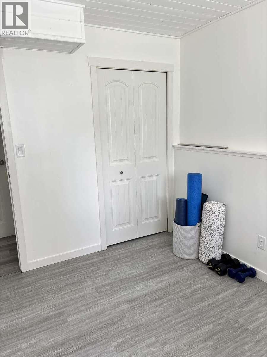 453 Alexander Avenue - 40