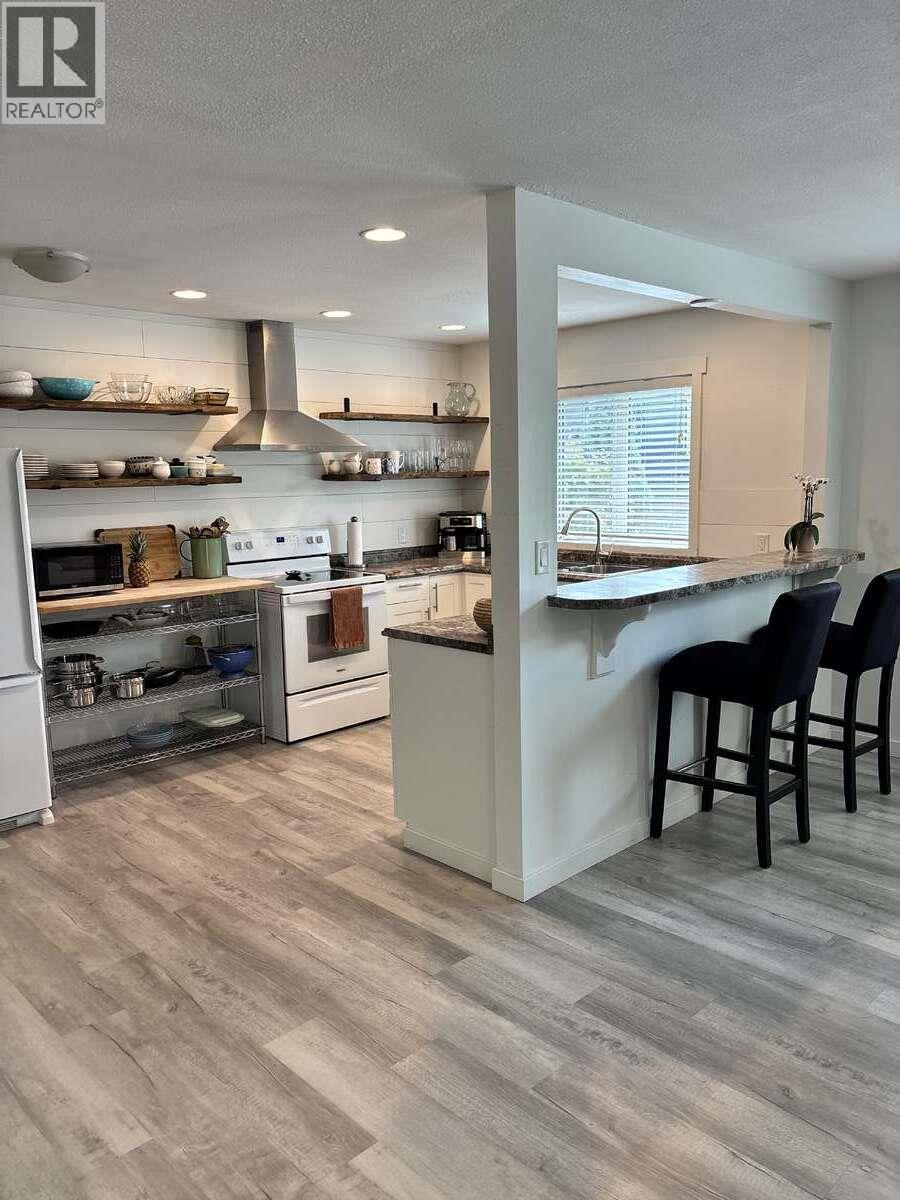 453 Alexander Avenue - 11