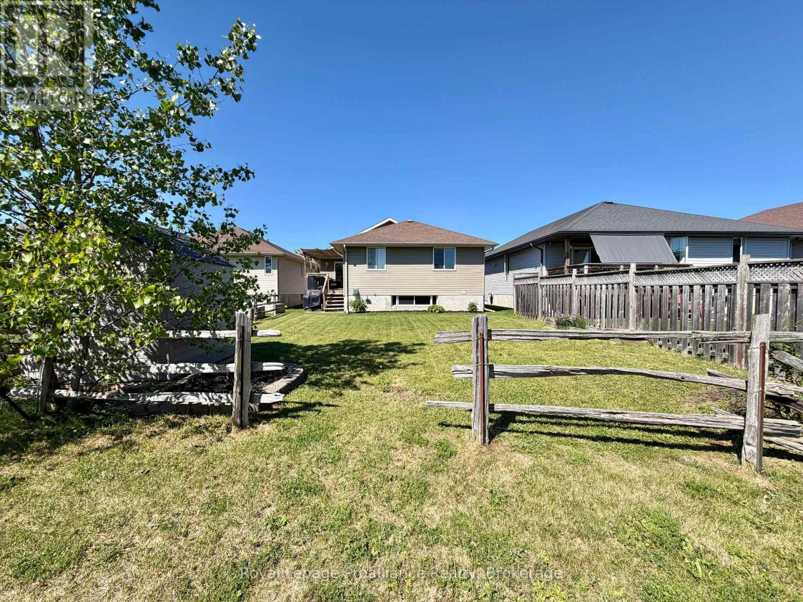 121 GREENHILL LANE - 33