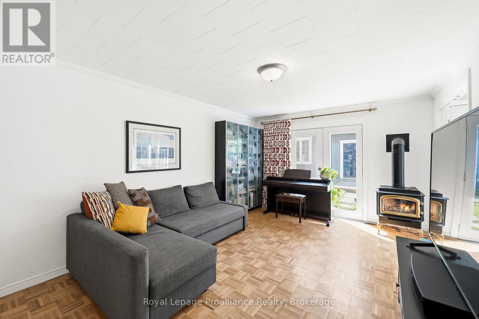 65 PRINCE EDWARD STREET - 24