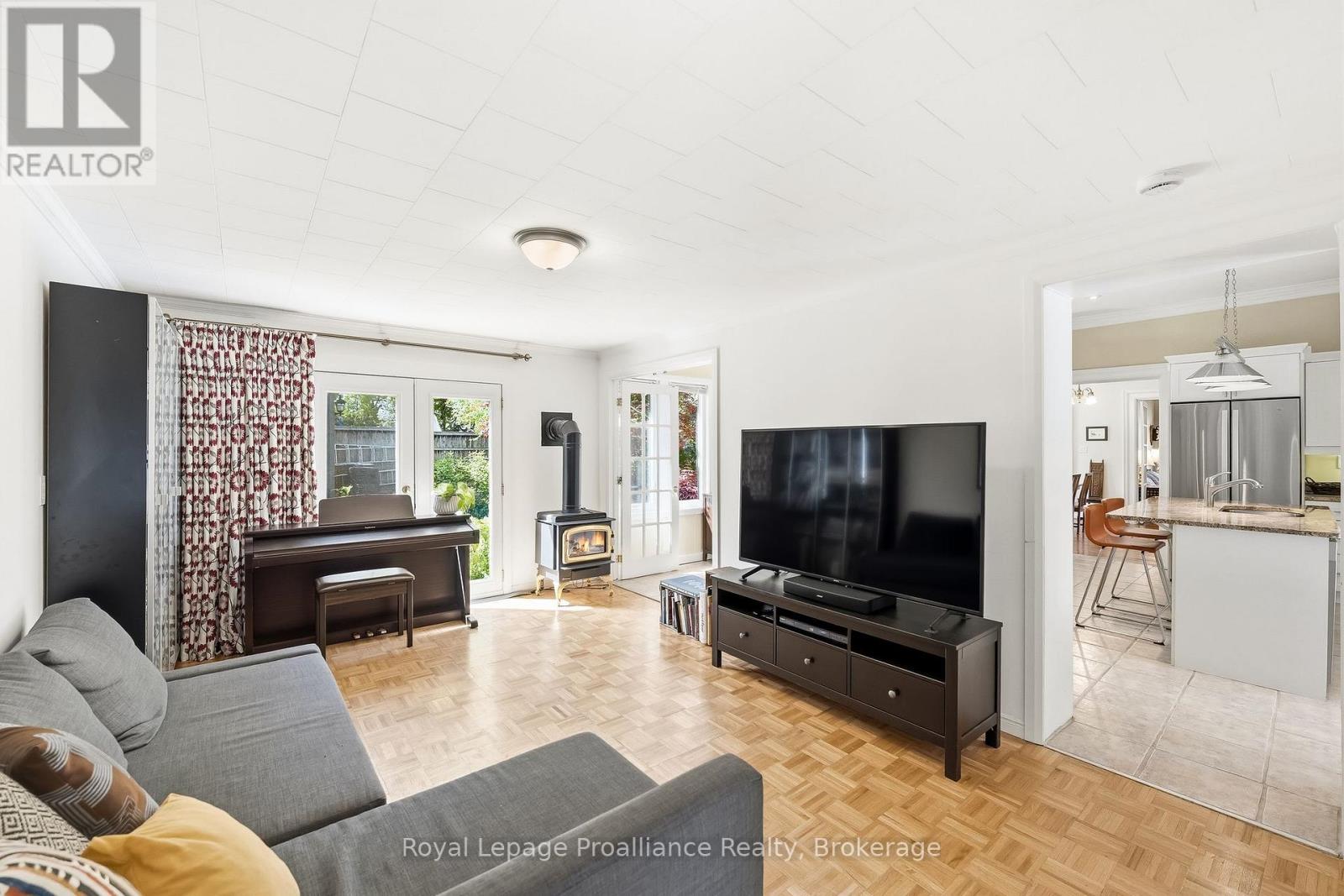 65 PRINCE EDWARD STREET - 23