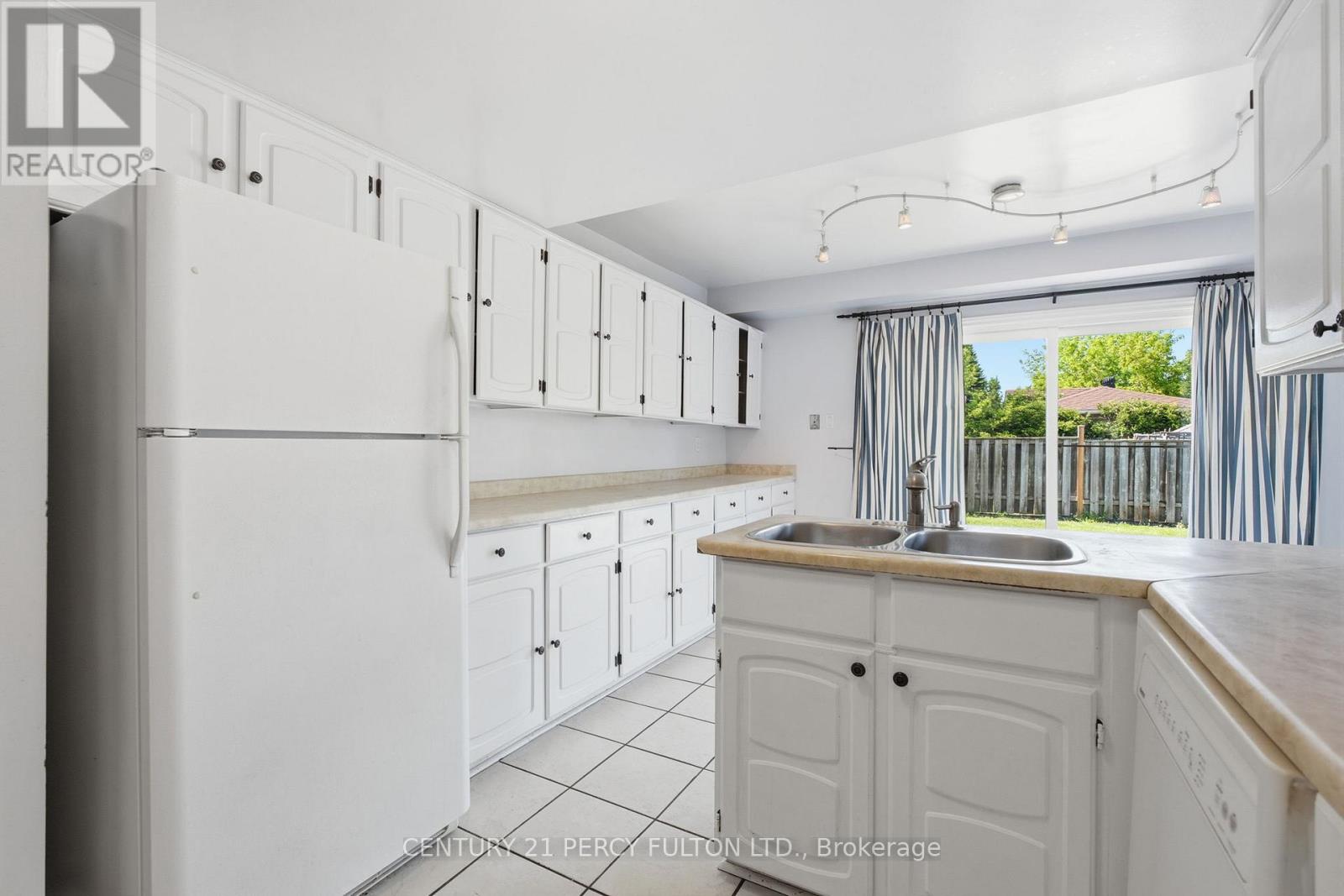 208 CONLEY STREET - 14