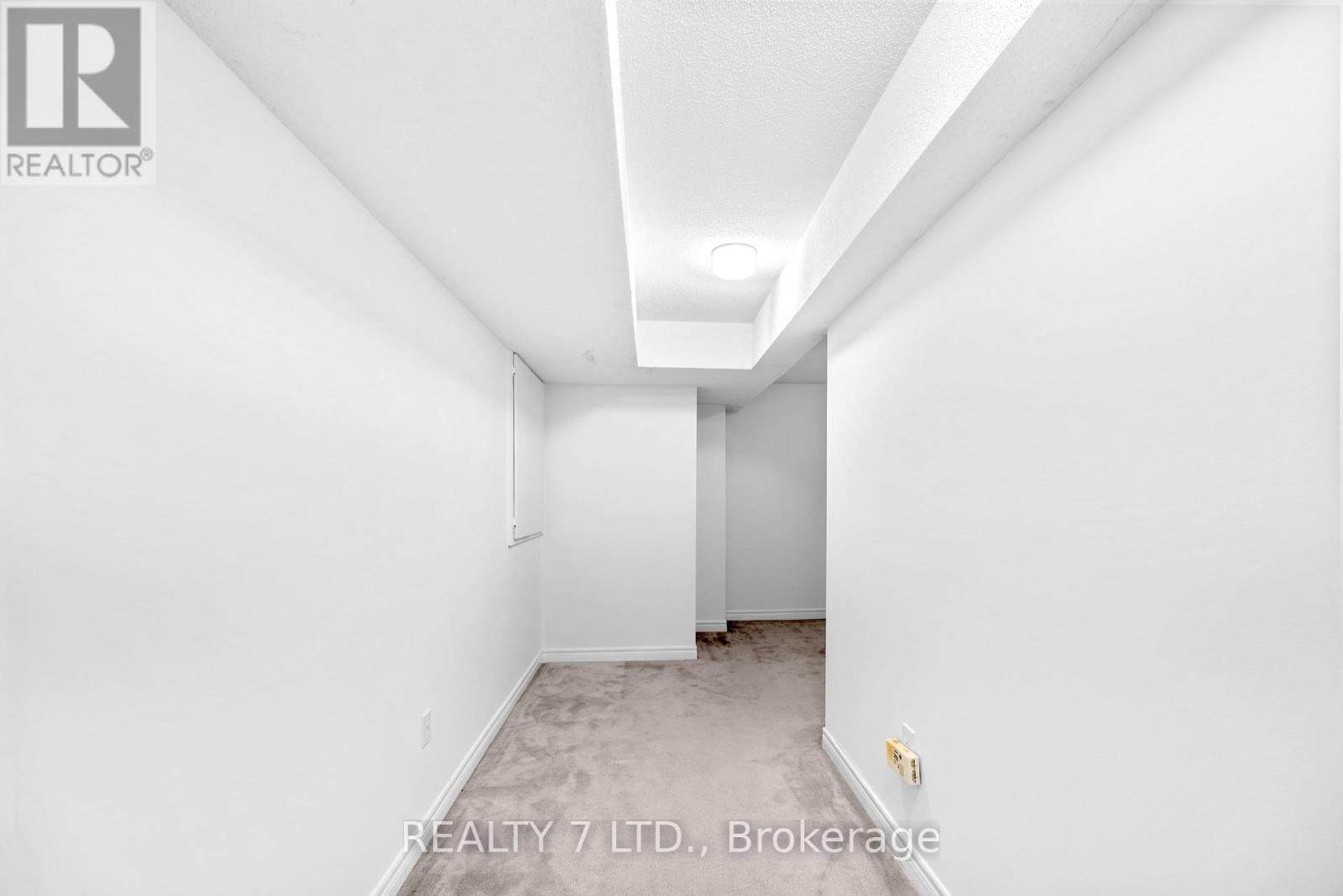 211 DOWNEY CIRCLE - 32