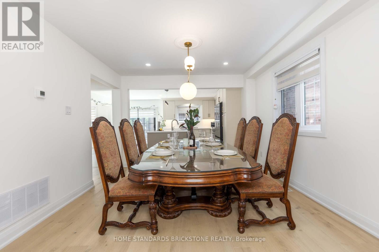 139 PINEWOOD DRIVE - 10
