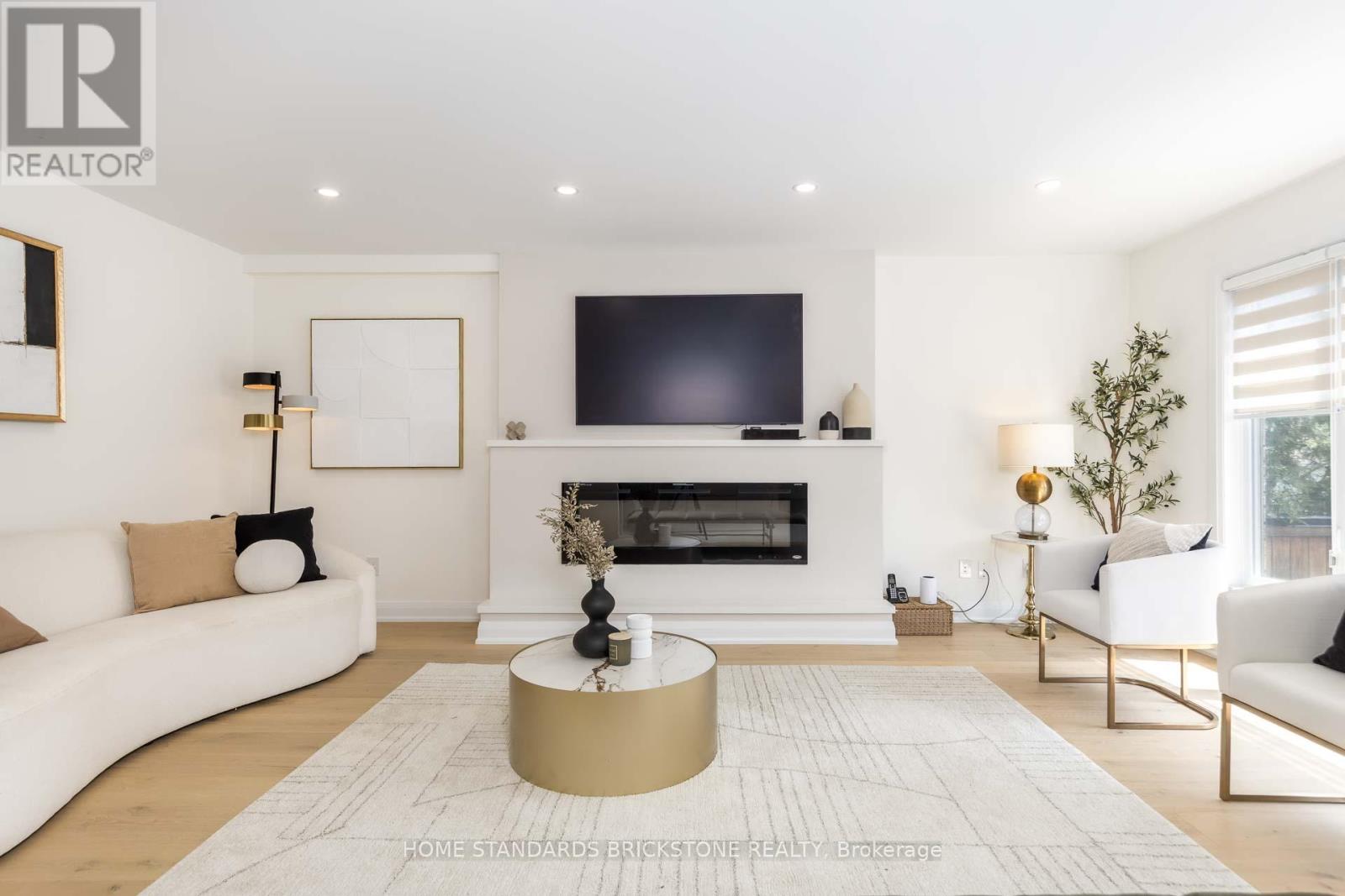 139 PINEWOOD DRIVE - 15