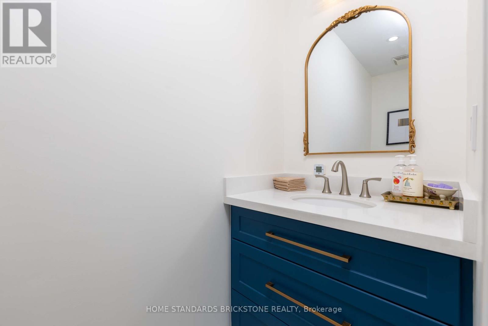 139 PINEWOOD DRIVE - 23