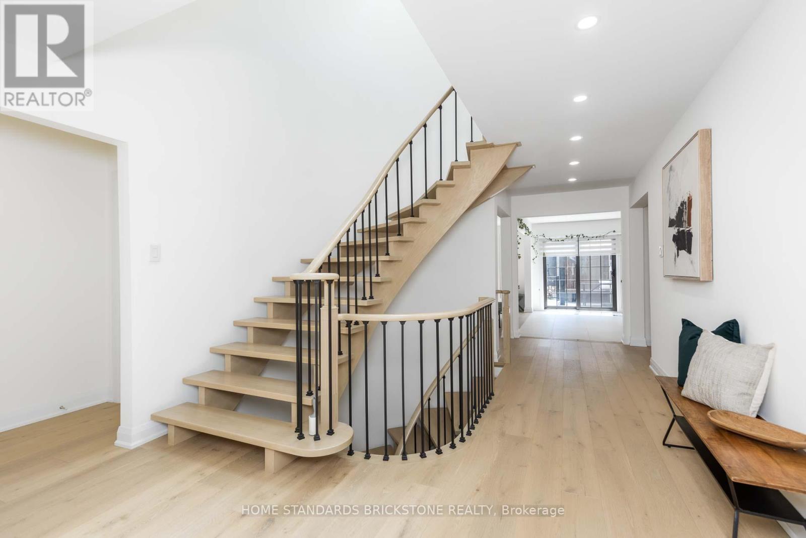 139 PINEWOOD DRIVE - 24