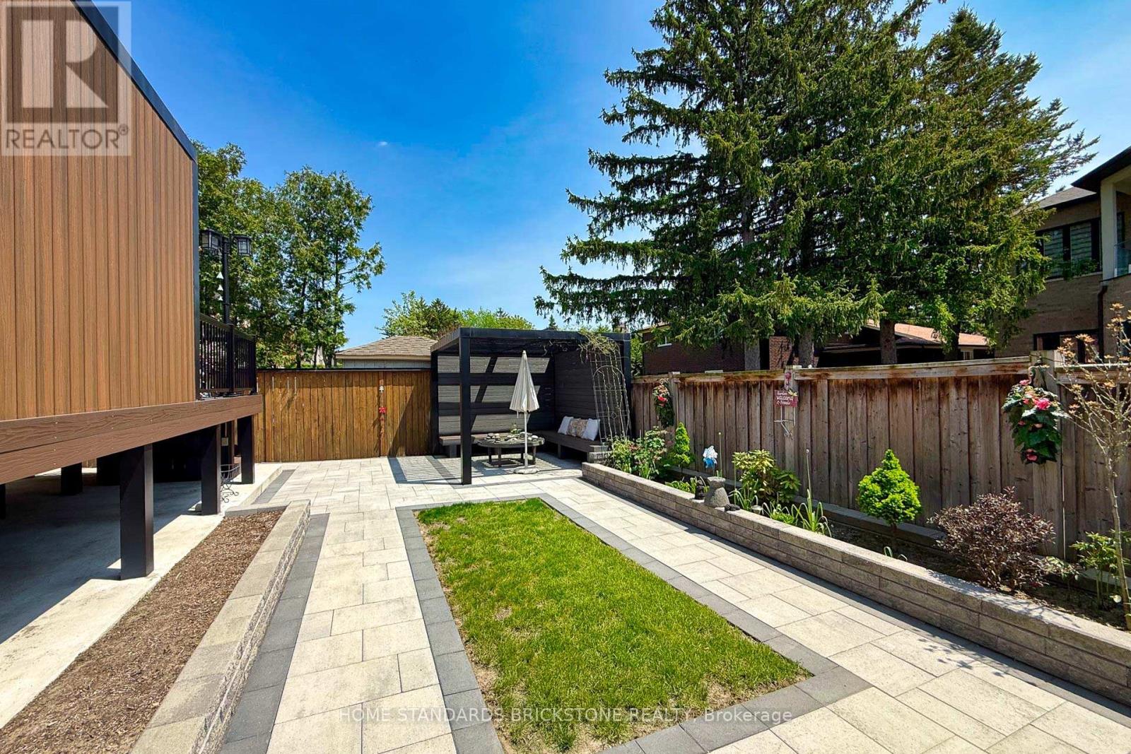 139 PINEWOOD DRIVE - 50
