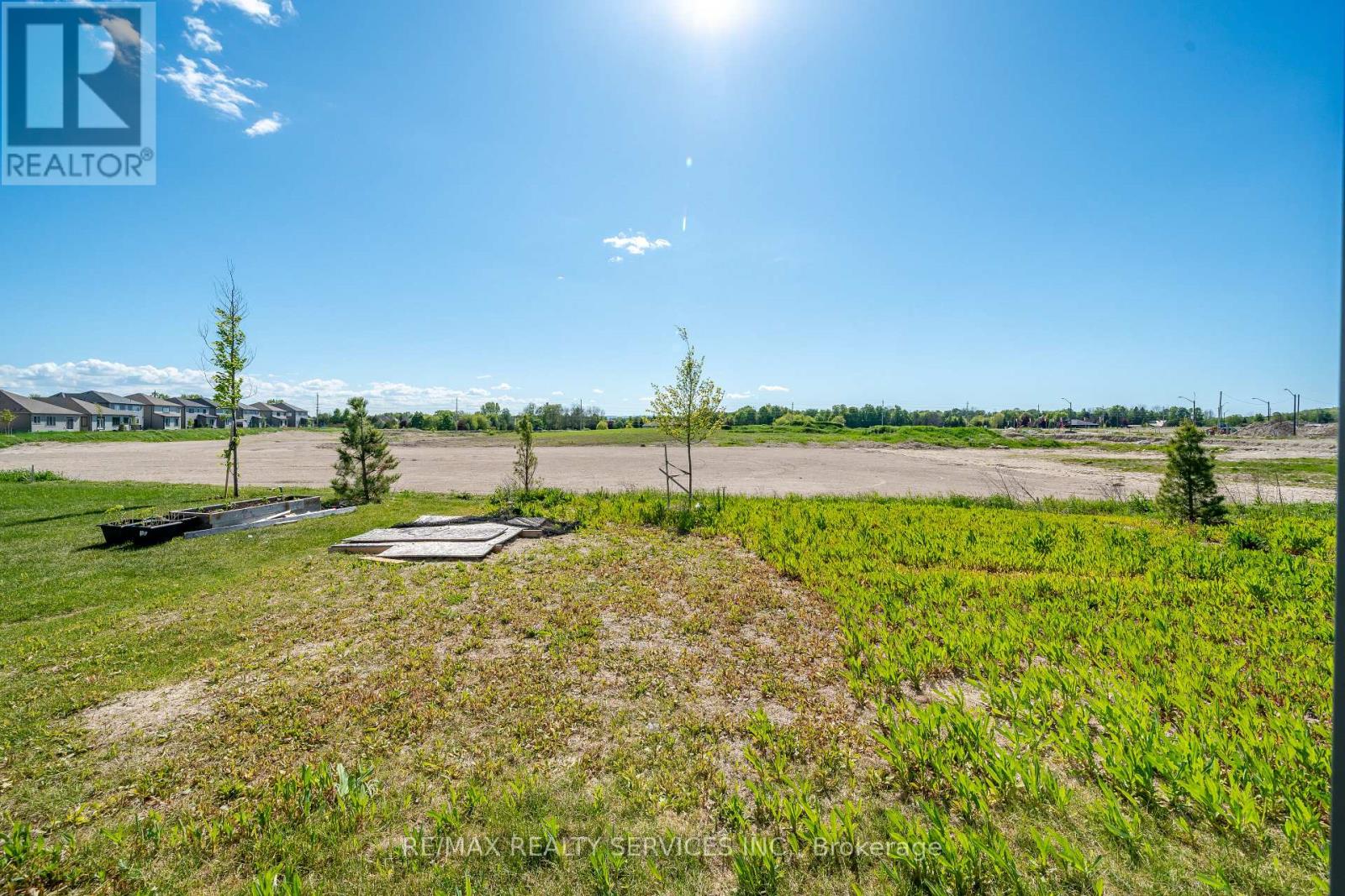 41 UNION BOULEVARD - 49