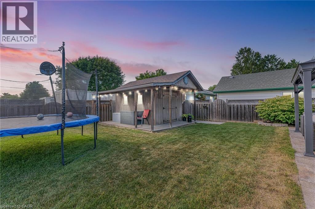 9924 DICKENSON Road W - 43