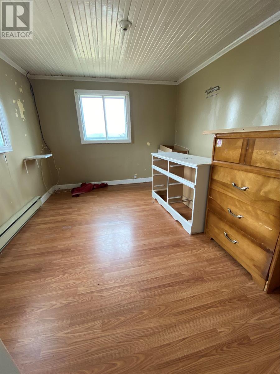 105 Creston Boulevard - 13