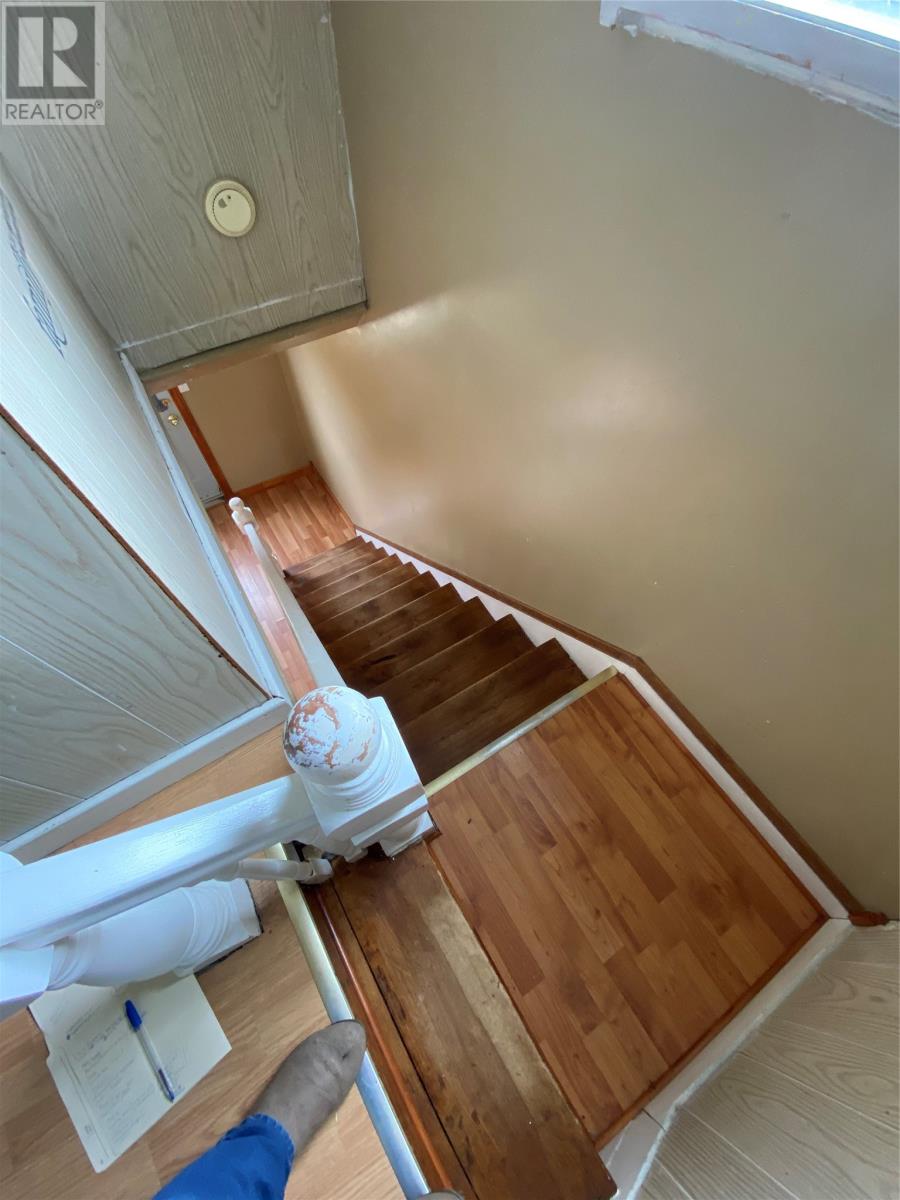 105 Creston Boulevard - 12