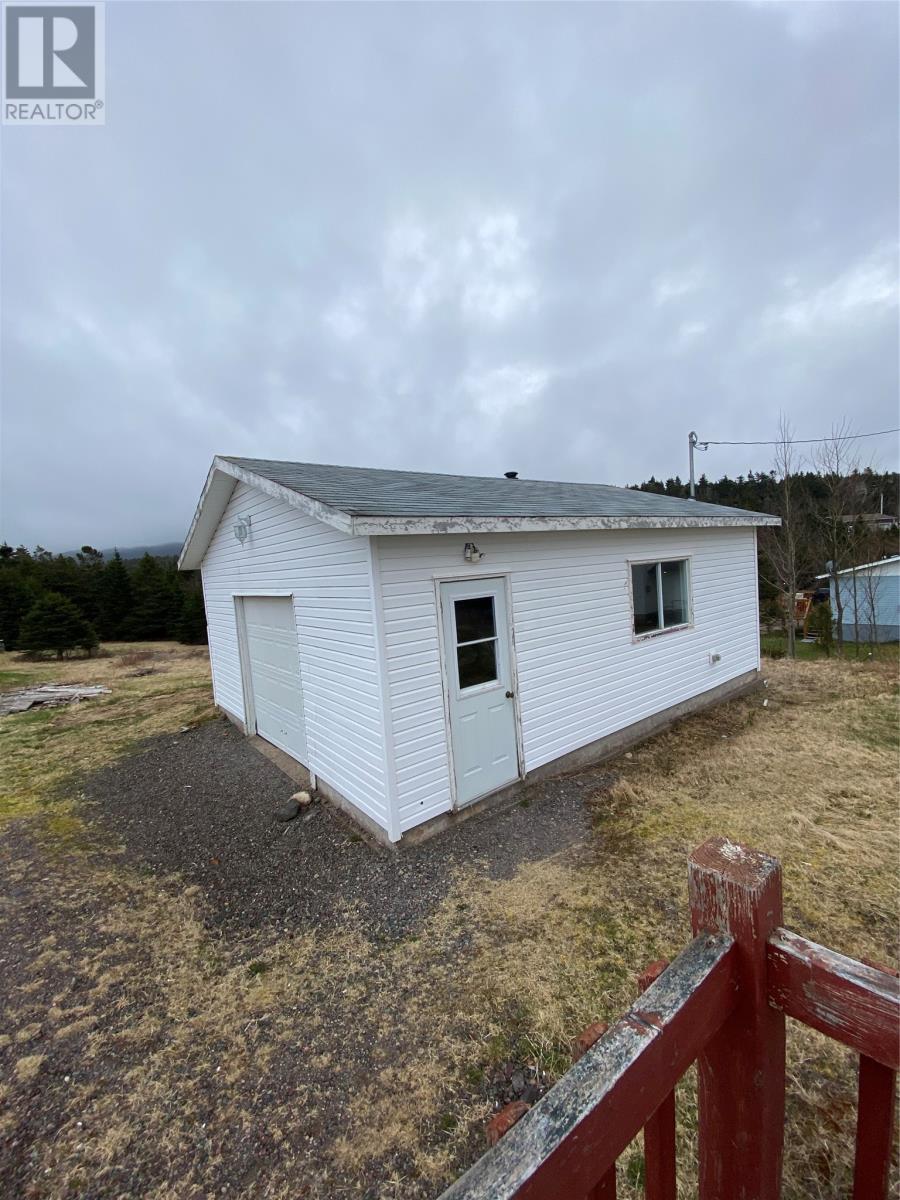105 Creston Boulevard - 2