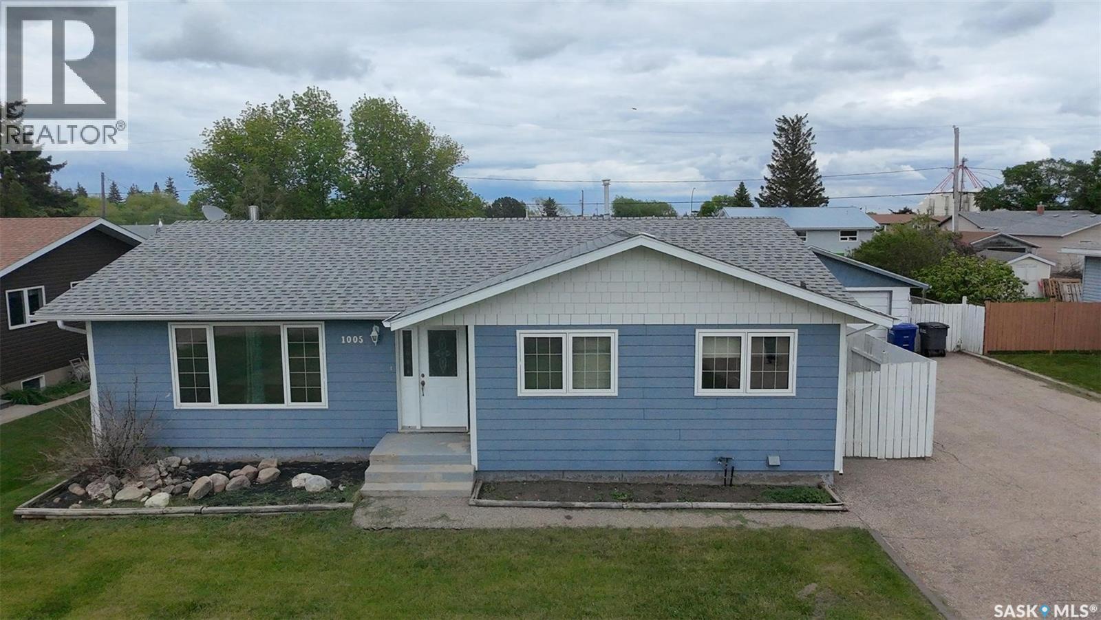 1005 Anderson STREET - 1