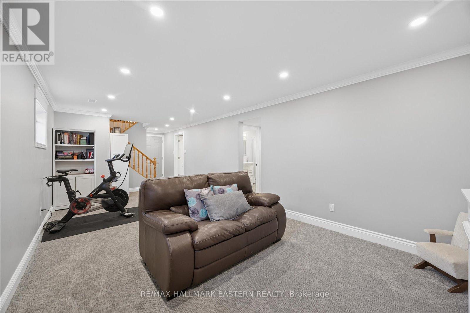 829 KIMBERLY DRIVE - 31