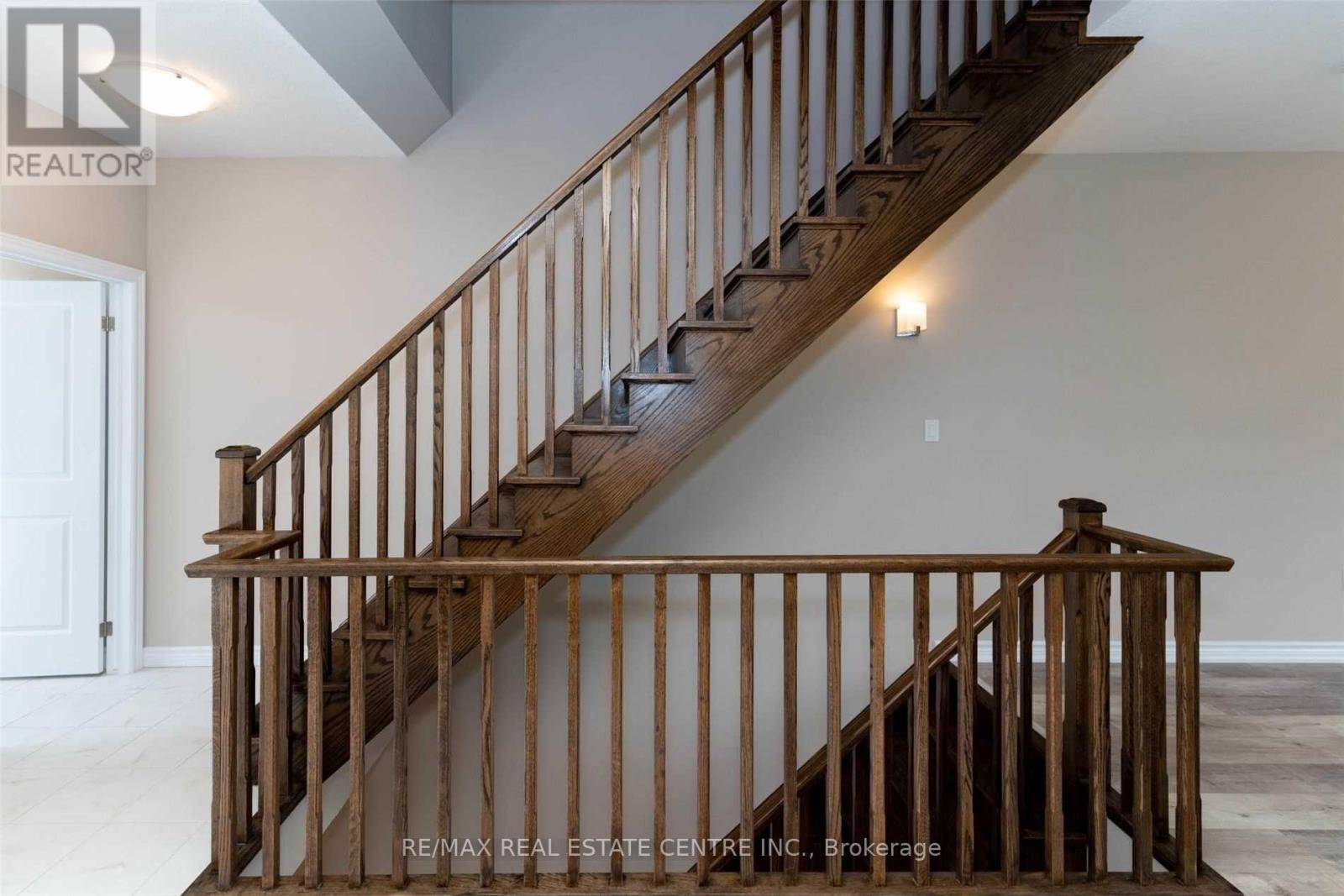 #17 445 ONTARIO STREET - 11