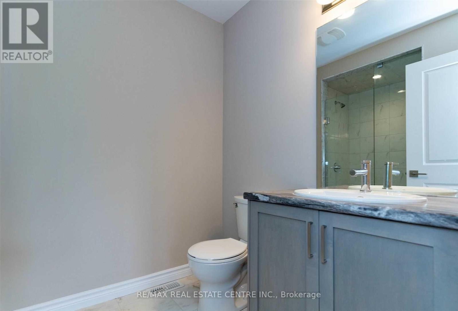 #17 445 ONTARIO STREET - 17