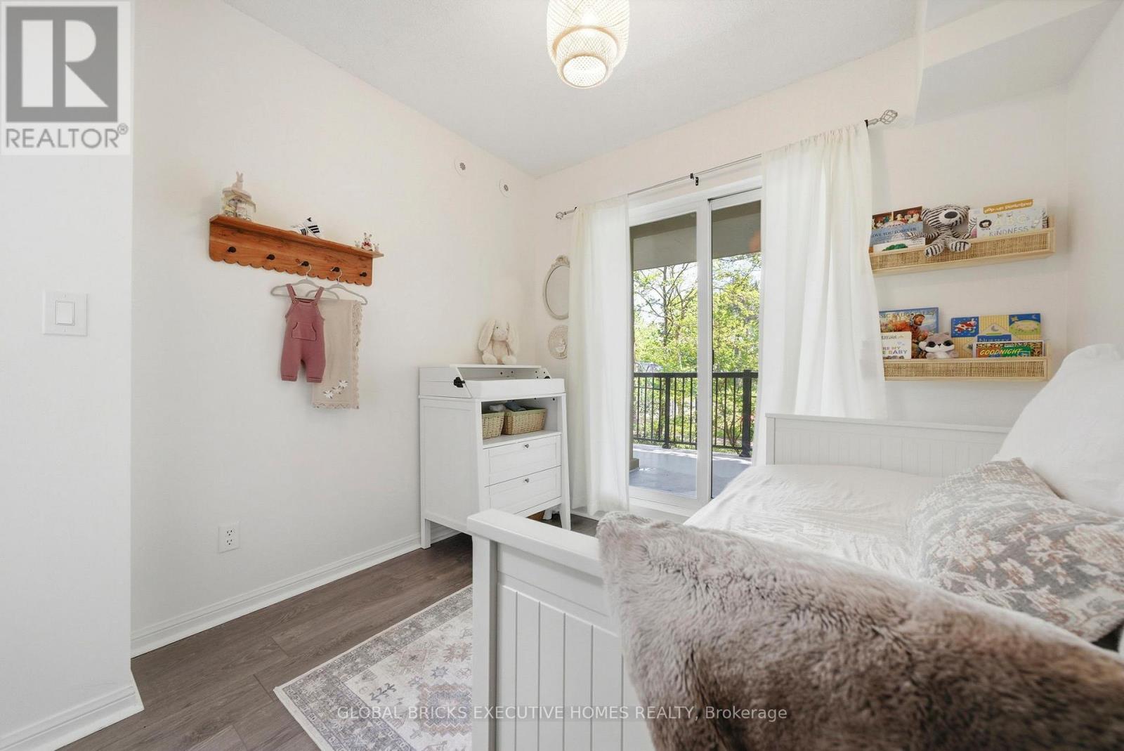 #2054 3041 FINCH AVENUE W - 15