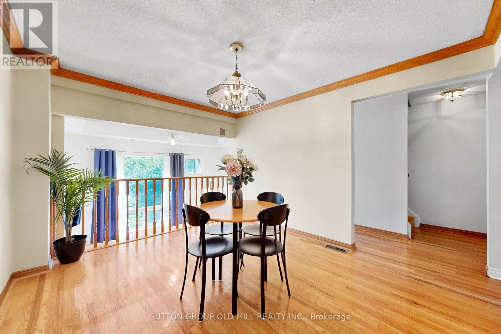 96 DARRAS COURT - 13