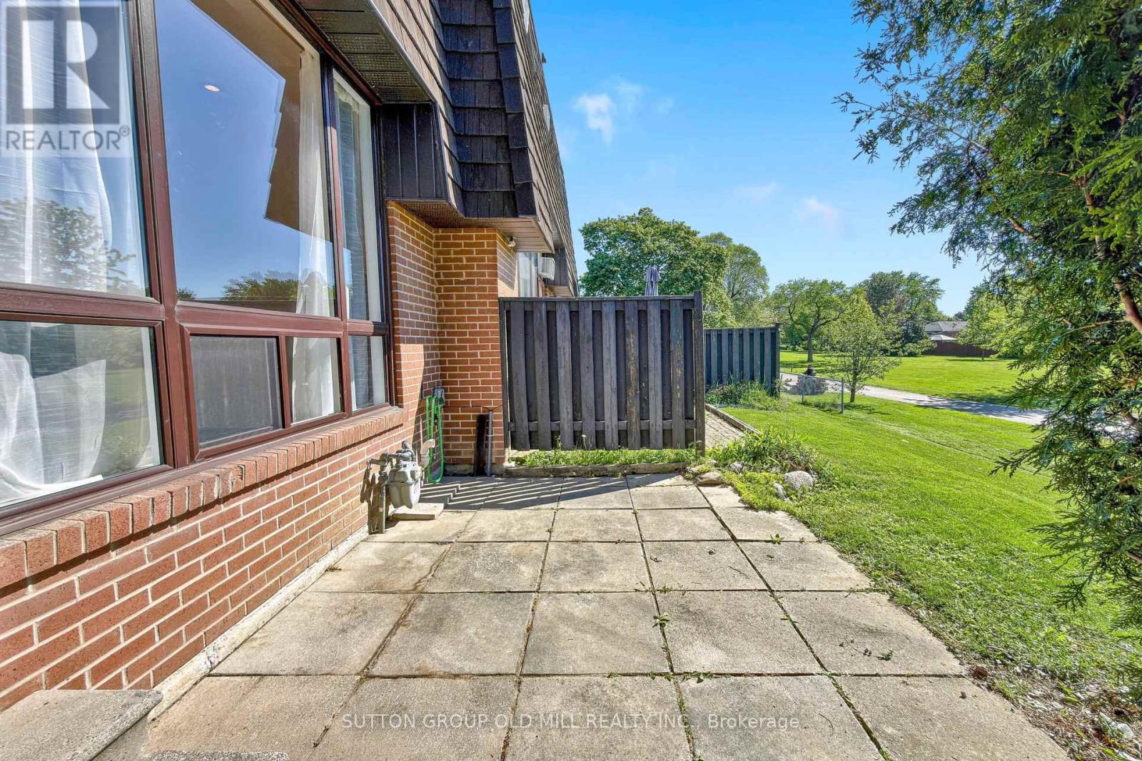 96 DARRAS COURT - 41