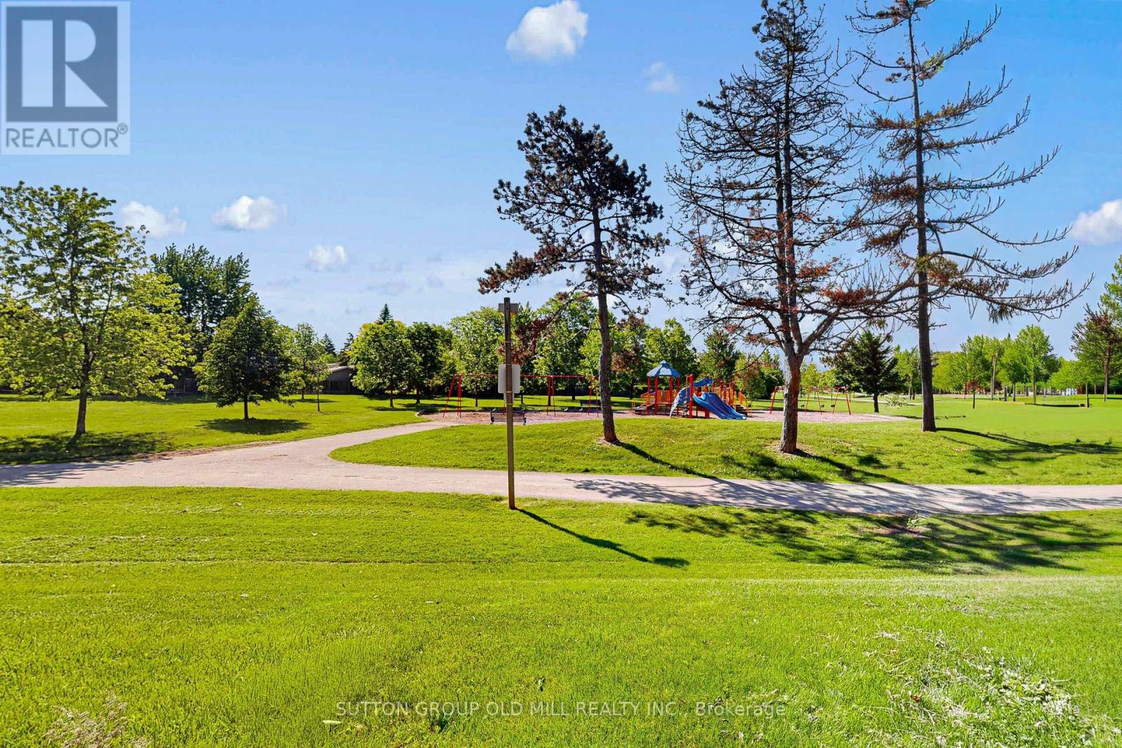 96 DARRAS COURT - 44