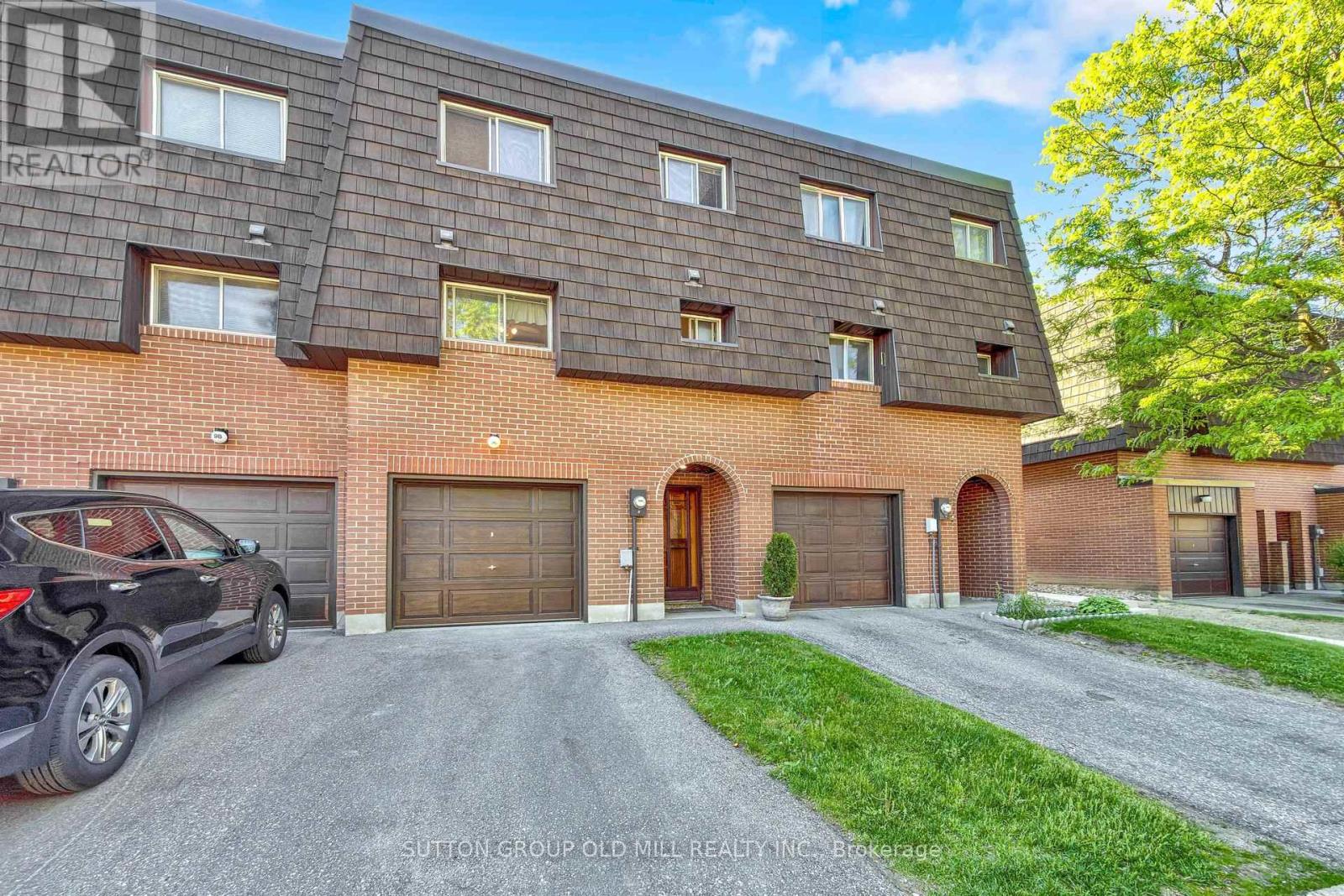 96 DARRAS COURT - 45
