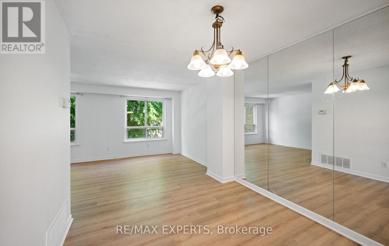 5 MOREGATE CRESCENT - 11