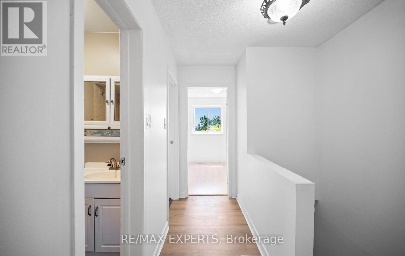 5 MOREGATE CRESCENT - 20