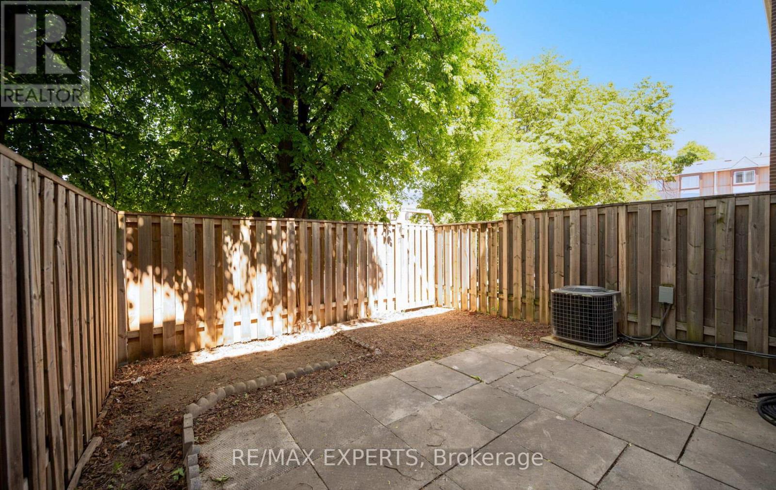 5 MOREGATE CRESCENT - 46