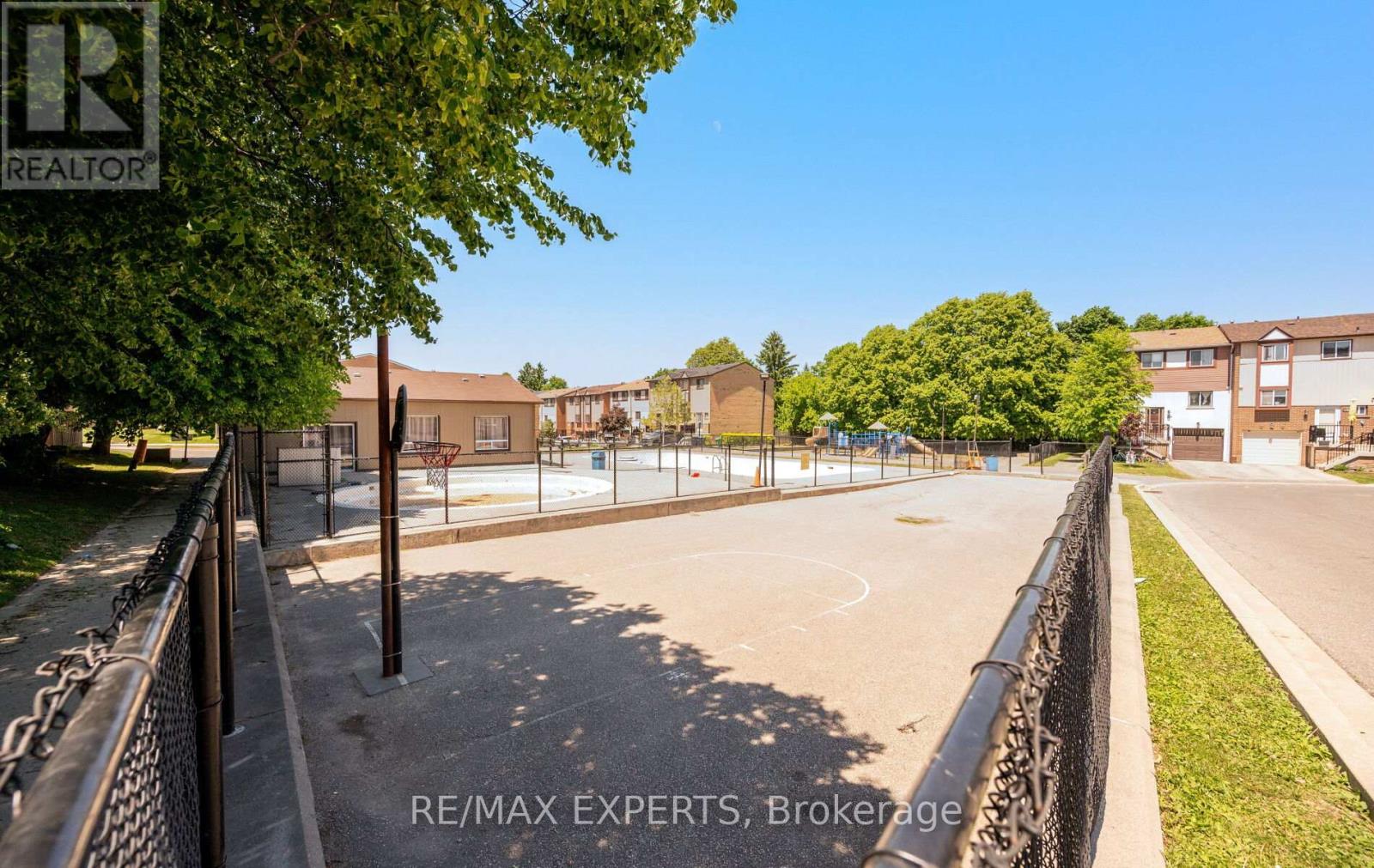 5 MOREGATE CRESCENT - 47