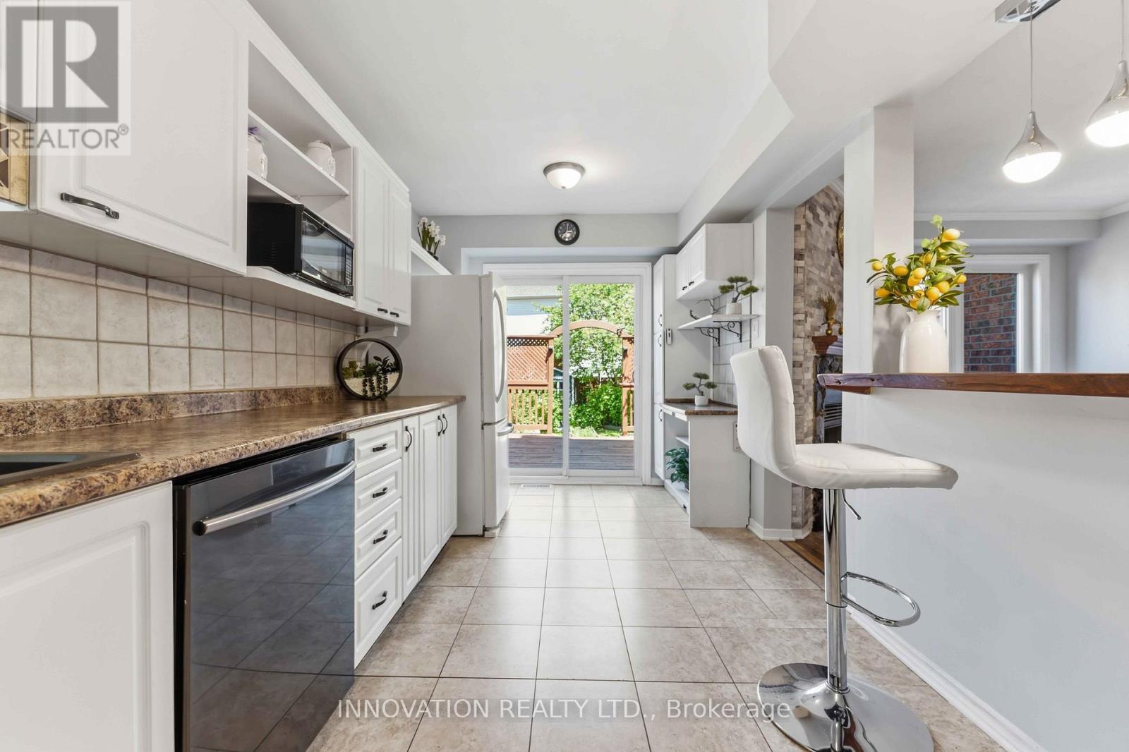 5 HARRINGTON COURT - 15