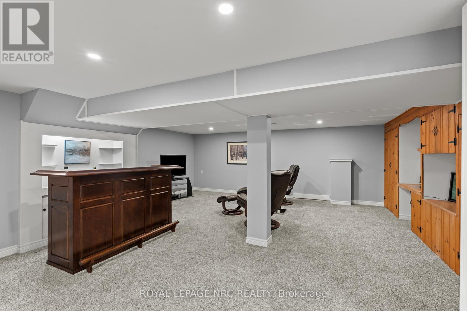 116 WINDWARD STREET - 25